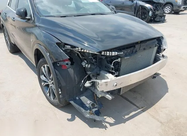 SJKCH5CR4KA006858 2019 2019 Infiniti QX30- Essential 6