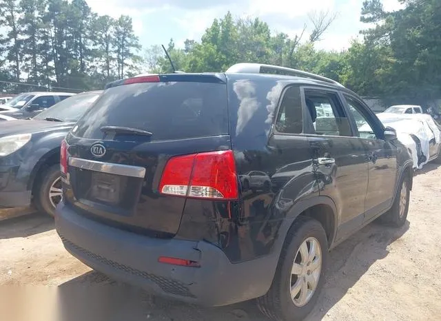 5XYKT3A17BG045698 2011 2011 KIA Sorento- LX 4