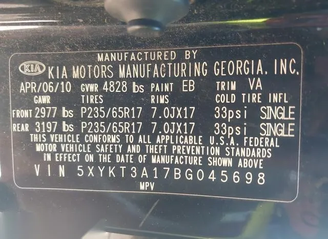 5XYKT3A17BG045698 2011 2011 KIA Sorento- LX 9