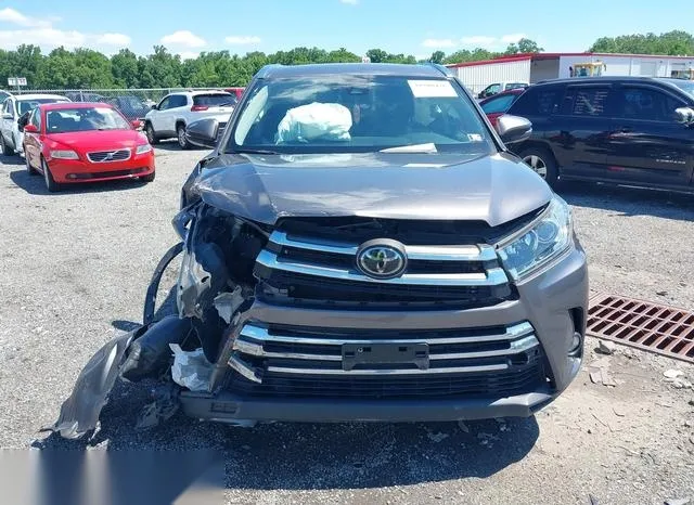 5TDDZRFH1KS934872 2019 2019 Toyota Highlander- Limited 6