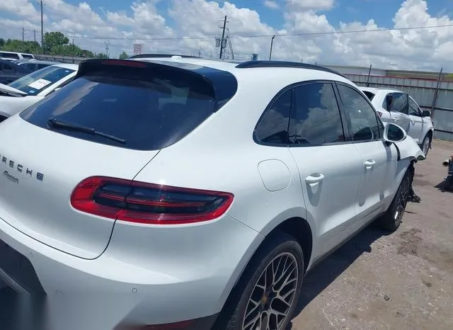 WP1AA2A54JLB21443 2018 2018 Porsche Macan 4