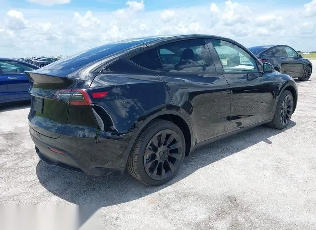 7SAYGDED6RF085011 2024 2024 Tesla Model Y- Long Range/Rwd 4