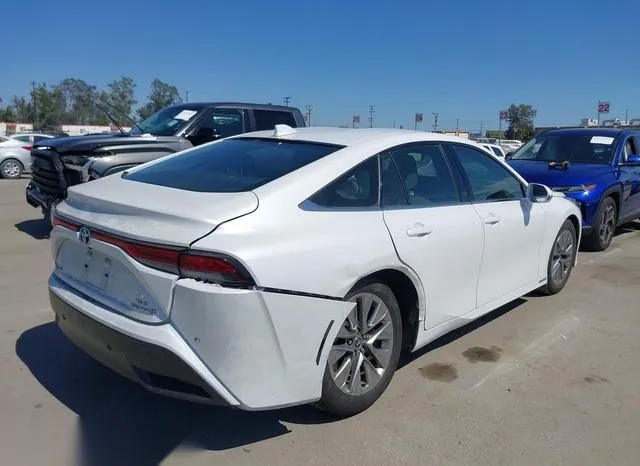 JTDAAAAA8NA007231 2022 2022 Toyota Mirai- Xle 4