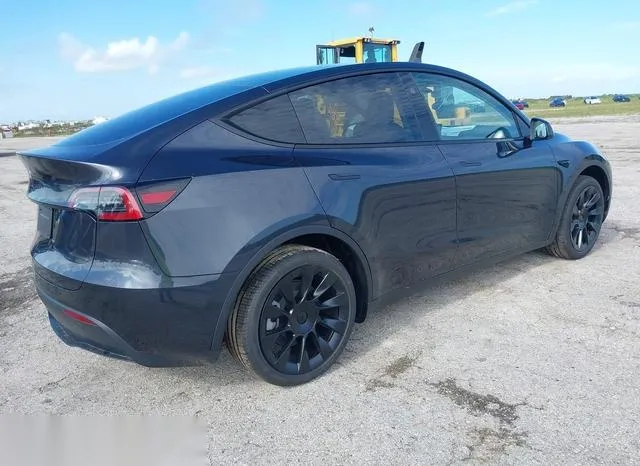 7SAYGDED4RF075044 2024 2024 Tesla Model Y- Long Range/Rwd 4