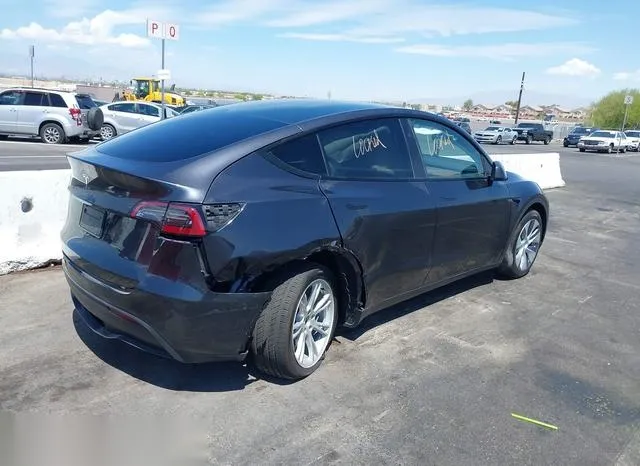 7SAYGDED9RF083463 2024 2024 Tesla Model Y- Long Range/Rwd 4