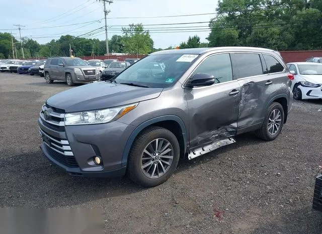 5TDJZRFH9JS551392 2018 2018 Toyota Highlander- Xle 2