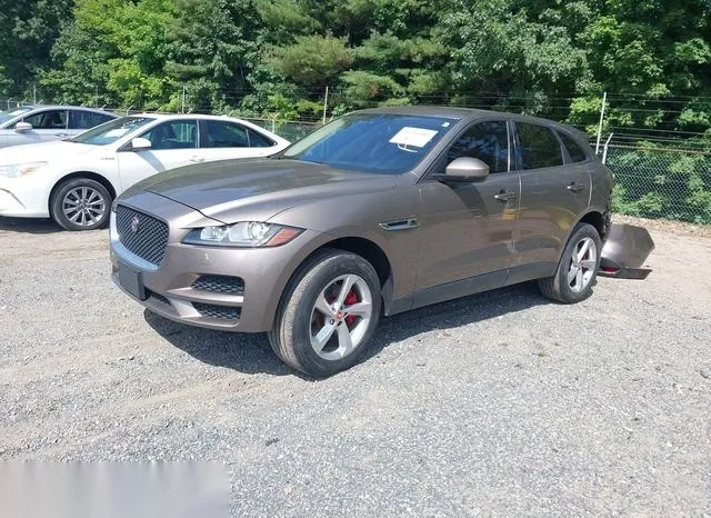 SADCJ2BV1HA082541 2017 2017 Jaguar F-Pace- 35T Premium 2