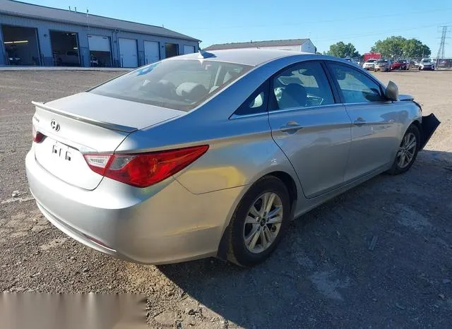 5NPEB4AC8DH788728 2013 2013 Hyundai Sonata- Gls 4