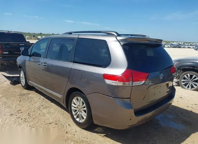 5TDYK3DC6DS284367 2013 2013 Toyota Sienna- Xle V6 8 Passenger 3