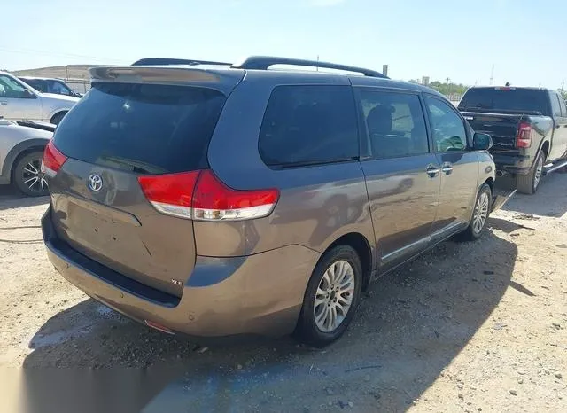 5TDYK3DC6DS284367 2013 2013 Toyota Sienna- Xle V6 8 Passenger 4