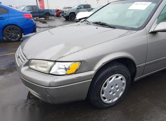 JT2BG22K4W0226834 1998 1998 Toyota Camry- LE 6