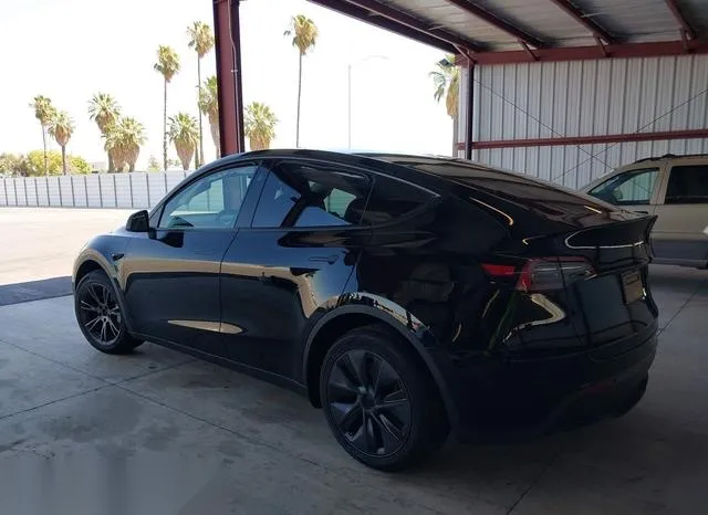 7SAYGDED2RF120823 2024 2024 Tesla Model Y- Long Range/Rwd 3