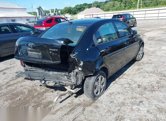 KMHCN46C28U274081 2008 2008 Hyundai Accent- Gls 4