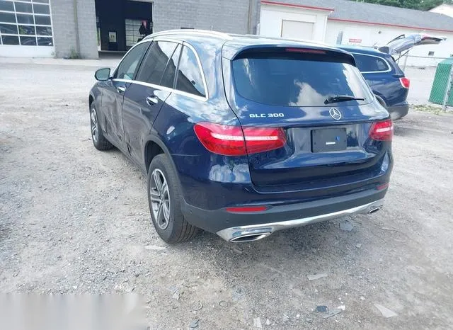 WDC0G4KB4JV065627 2018 2018 Mercedes-Benz GLC 300- 4Matic 3