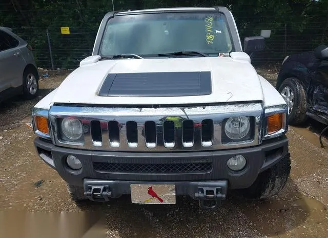 5GTMNJEEXA8122972 2010 2010 Hummer H3- SUV Luxury 6