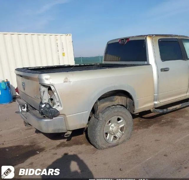 3C6TR5DT1HG725268 2017 2017 RAM 2500- Slt  4X4 6-4 Box 4