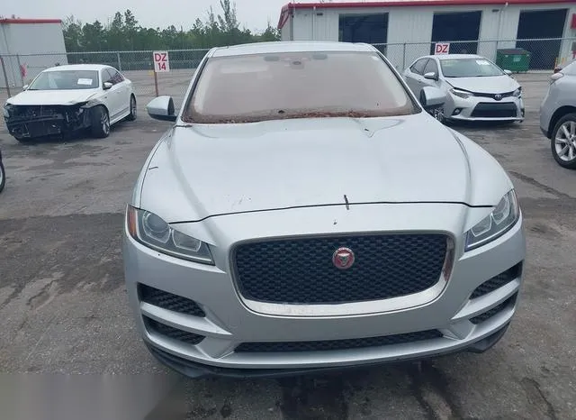 SADCJ2FX2JA268493 2018 2018 Jaguar F-Pace- 25T Premium 6