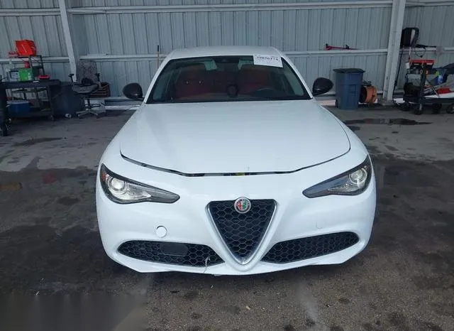 ZARFAMAN6M7638815 2021 2021 Alfa Romeo Giulia- Rwd 6