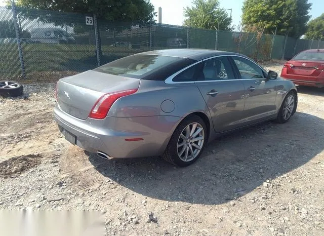 SAJWA1CB2BLV12100 2011 2011 Jaguar XJ 4