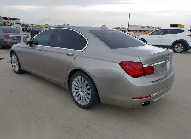 WBAYA6C53DC994946 2013 2013 BMW 7 Series- 740I 3