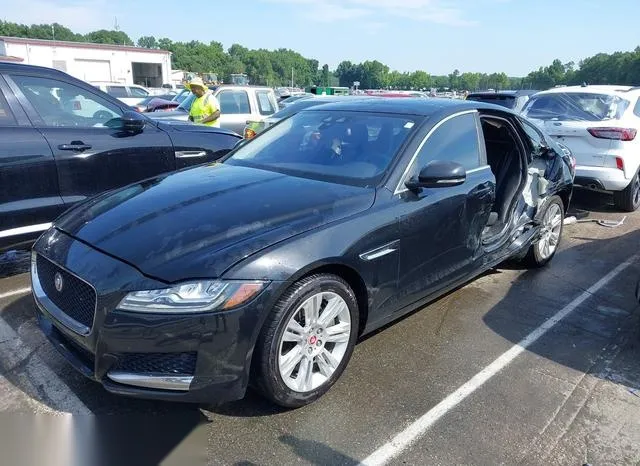 SAJBD4BV0HCY32852 2017 2017 Jaguar XF- 35T Premium 2