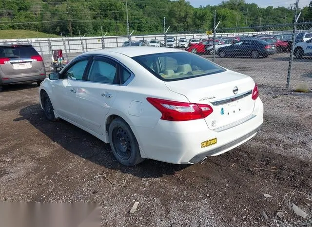 1N4AL3AP2HC235864 2017 2017 Nissan Altima- 2-5 S 3