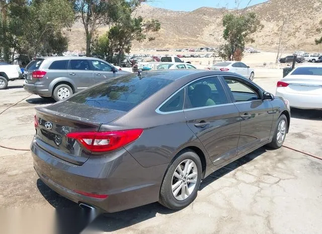 5NPE24AF9FH220551 2015 2015 Hyundai Sonata- SE 4