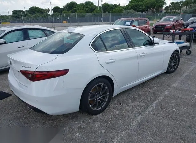 ZARFAMAN4K7621542 2019 2019 Alfa Romeo Giulia- Rwd 4