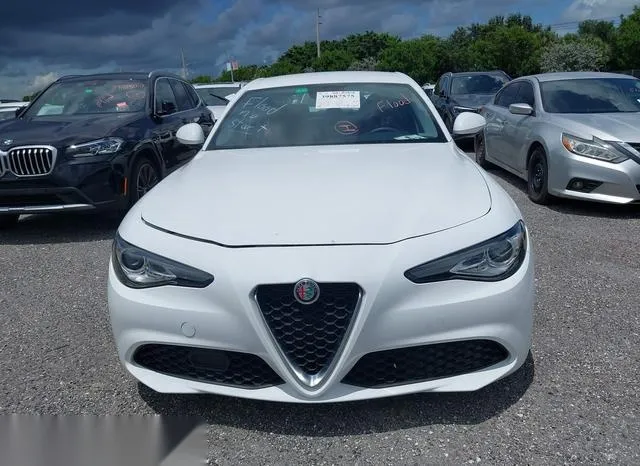 ZARFAMAN4K7621542 2019 2019 Alfa Romeo Giulia- Rwd 6