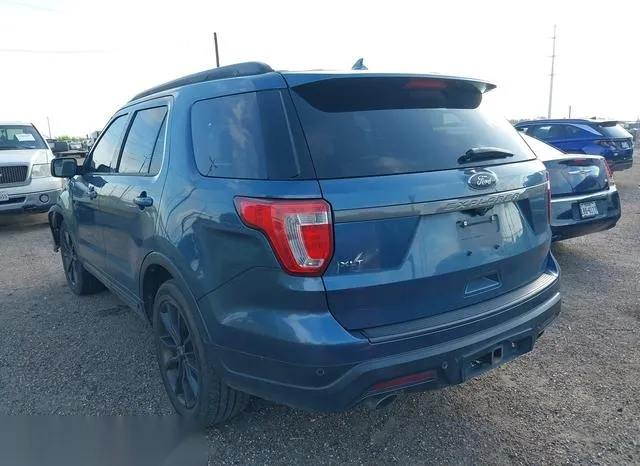 1FM5K7D8XJGA13853 2018 2018 Ford Explorer- Xlt 3