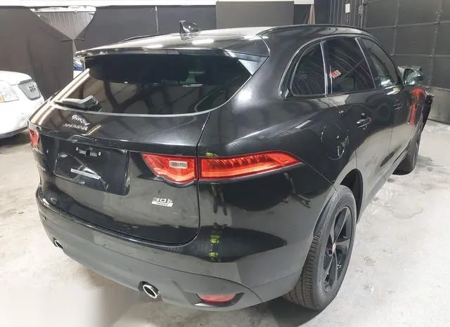 SADCK2GX3KA395525 2019 2019 Jaguar F-Pace- 25T Prestige/30T  4