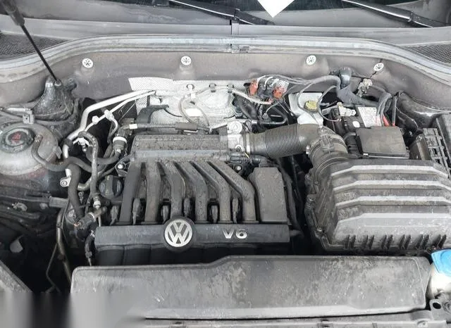 1V2XR2CA2KC526215 2019 2019 Volkswagen Atlas- 3-6L V6 Se W/T 10