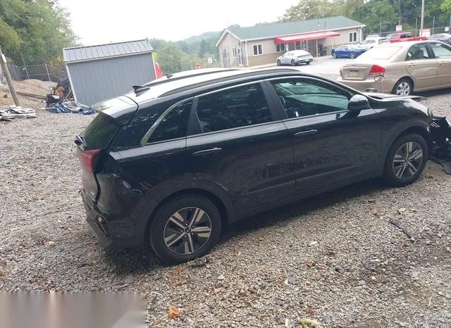 KNDCB3LC5N5541523 2022 2022 KIA Niro- Lxs Se 4