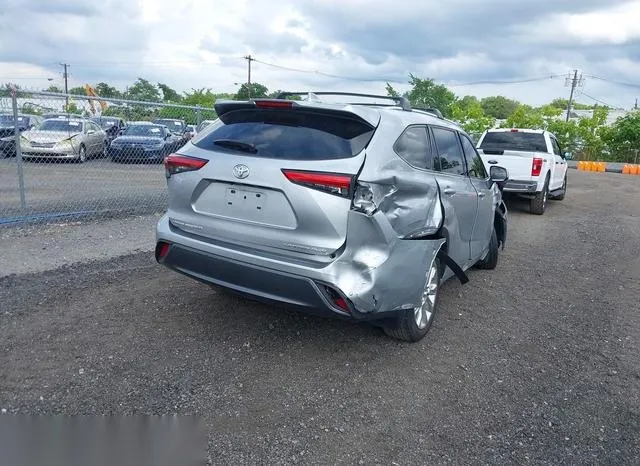 5TDDZRBH8NS214818 2022 2022 Toyota Highlander- Limited 4