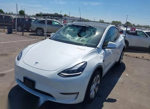 7SAYGDED4RF093754 2024 2024 Tesla Model Y- Long Range/Rwd 6