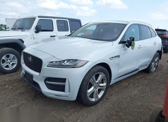 SADCL2BV5HA496688 2017 2017 Jaguar F-Pace- 35T R-Sport 2