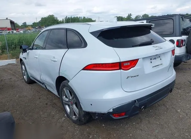 SADCL2BV5HA496688 2017 2017 Jaguar F-Pace- 35T R-Sport 3