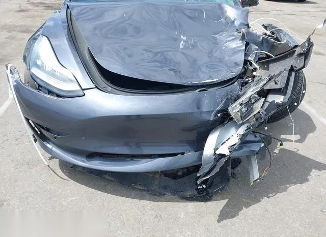 5YJ3E1EB2JF185959 2018 2018 Tesla Model 3- Long Range/Perfor 6