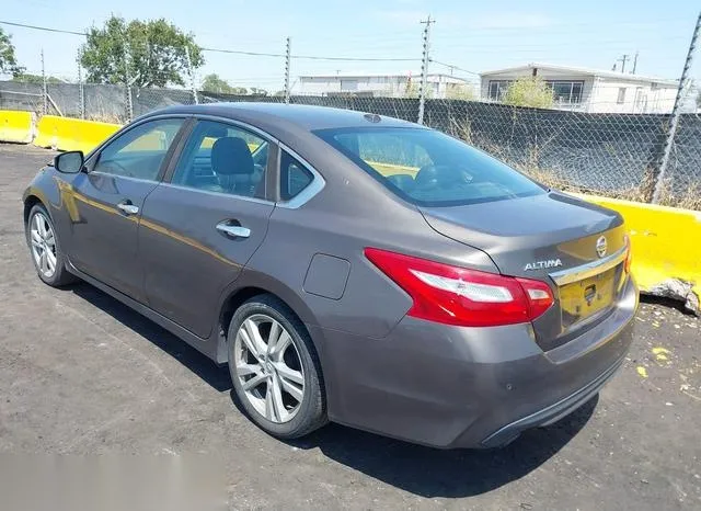 1N4BL3AP3HC113566 2017 2017 Nissan Altima- 3-5 Sl/3-5 Sr 3