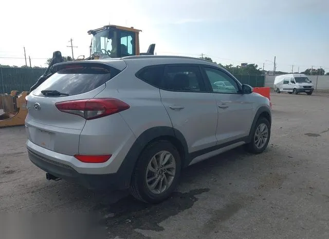 KM8J33A40JU643212 2018 2018 Hyundai Tucson- Sel 4