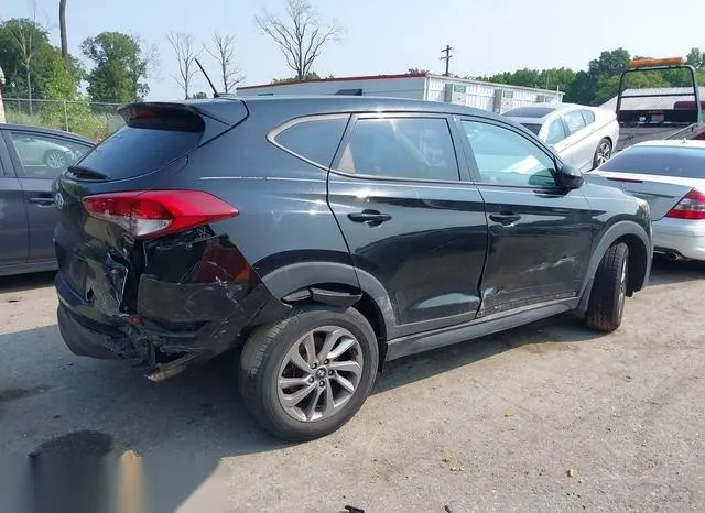 KM8J23A46GU137816 2016 2016 Hyundai Tucson- SE 4