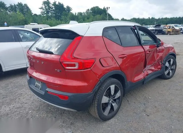 YV4162UK9K2047526 2019 2019 Volvo XC40- T5 Momentum 4