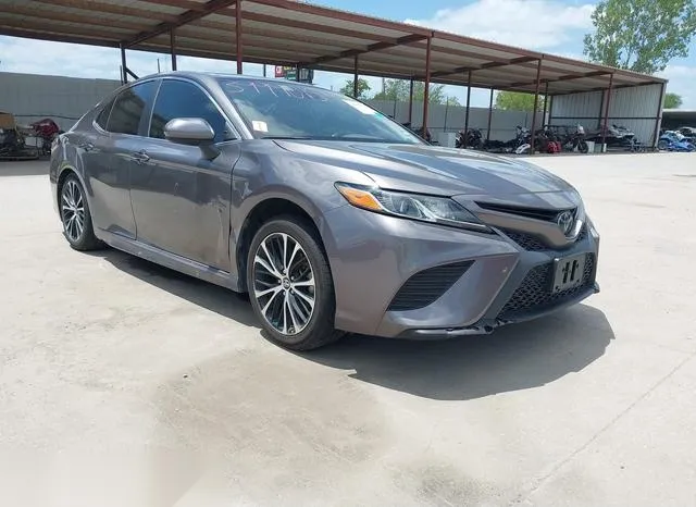 4T1B11HK8JU663985 2018 2018 Toyota Camry- SE 1