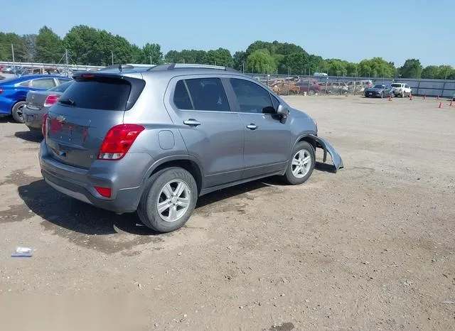 3GNCJLSB0LL220702 2020 2020 Chevrolet Trax- Fwd Lt 4