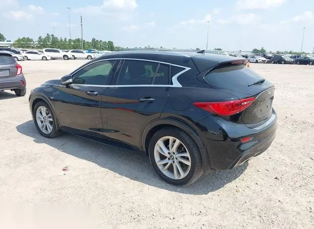 SJKCH5CP3JA054543 2018 2018 Infiniti QX30- Premium 3