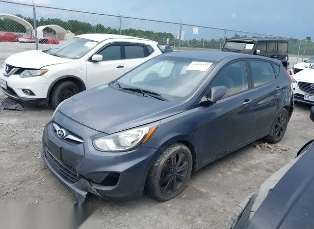 KMHCU5AE6DU061680 2013 2013 Hyundai Accent- SE 2