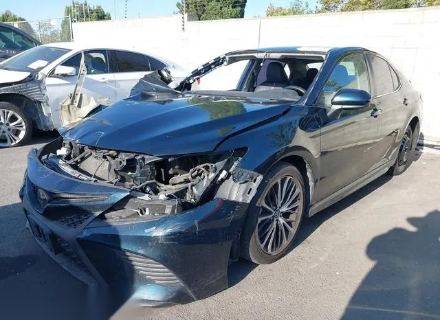 4T1B11HK0JU618720 2018 2018 Toyota Camry- SE 2