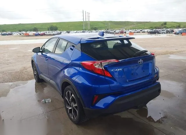 NMTKHMBX4LR105692 2020 2020 Toyota C-HR- Xle 3