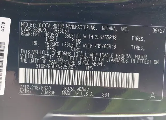 5TDBZRBHXNS250954 2022 2022 Toyota Highlander- LE 9