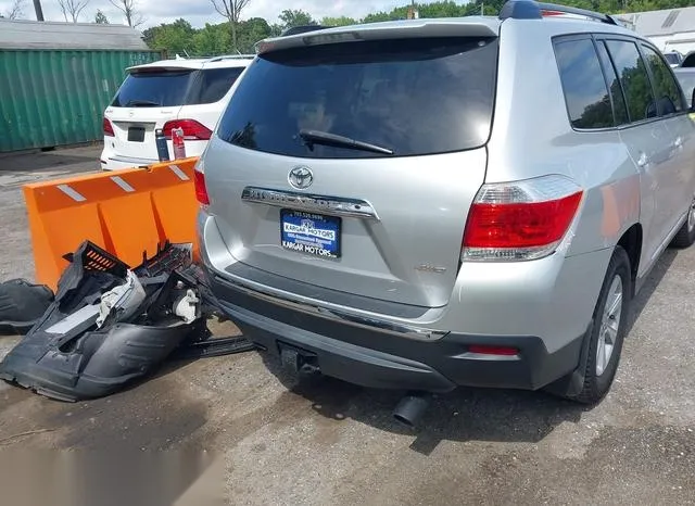 5TDBK3EH5BS064781 2011 2011 Toyota Highlander- Se V6 4